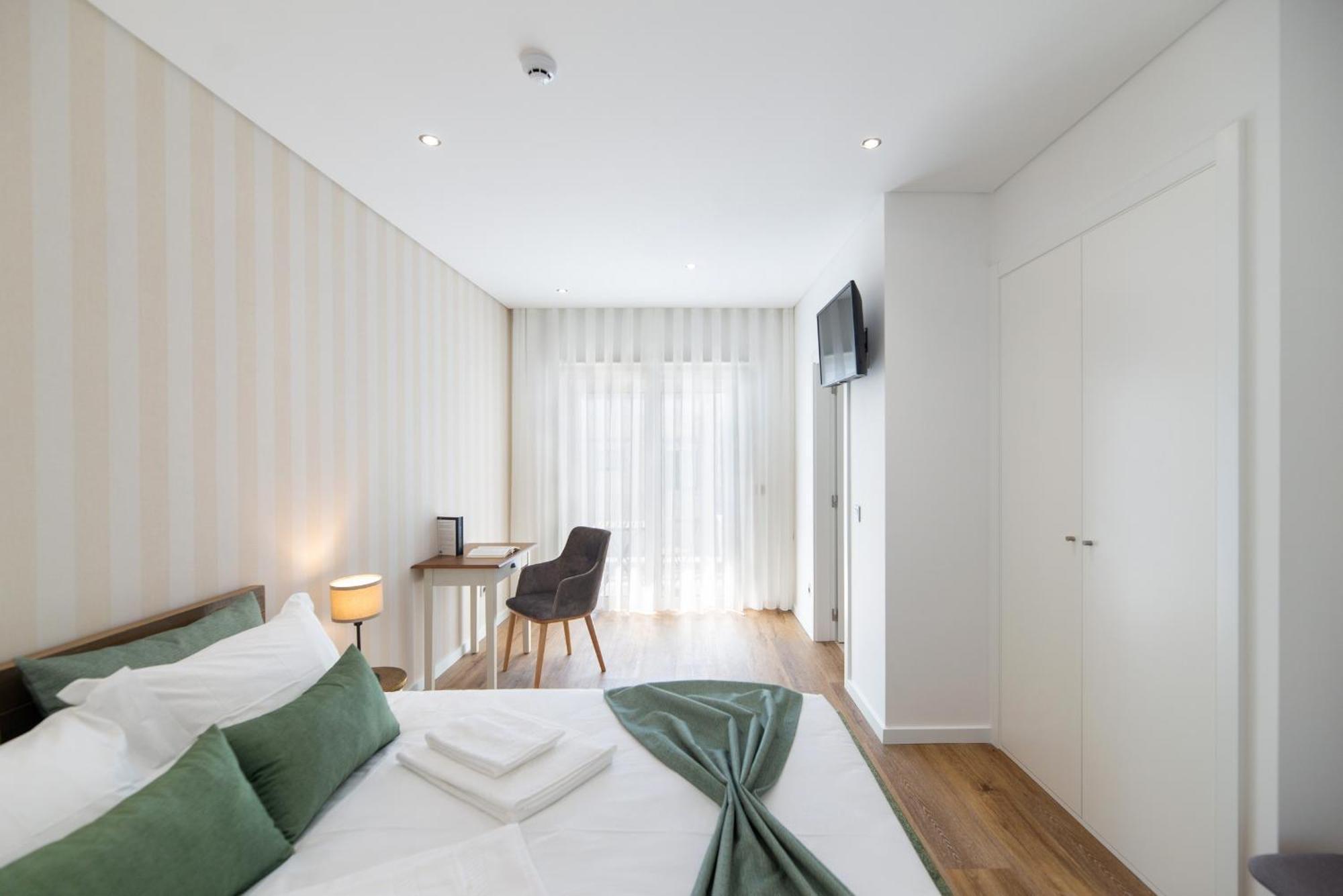9 Quartos Alojamento Avelar Room photo